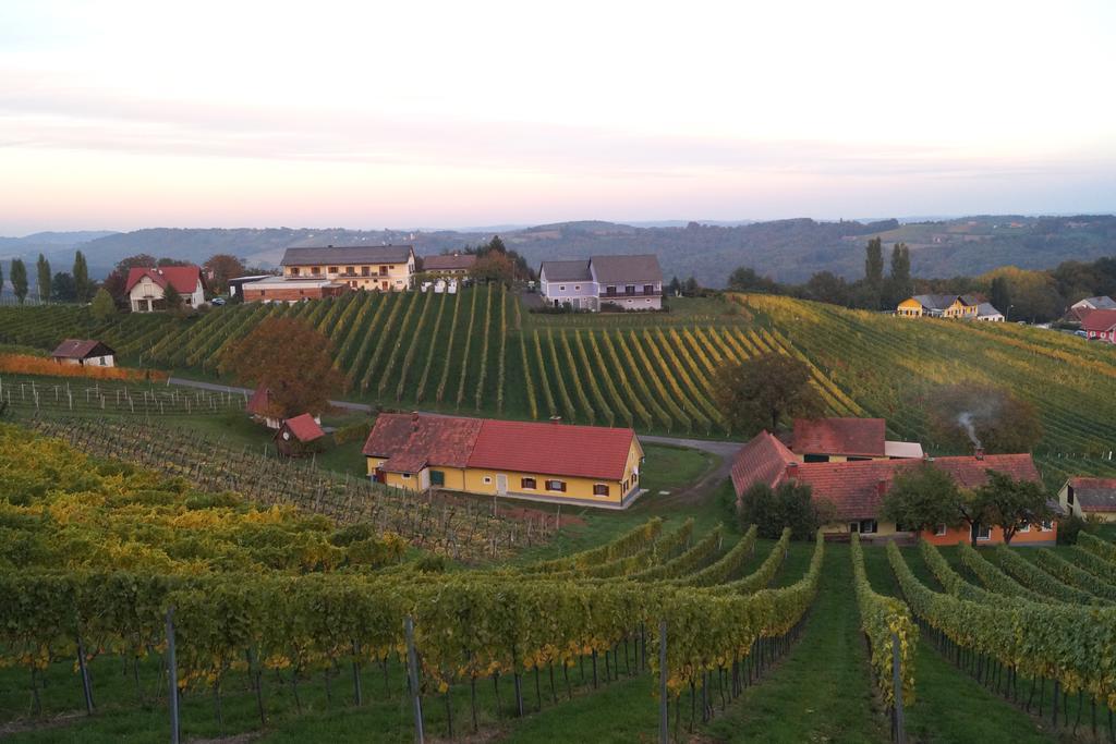 Klöch Winzerhof Familie Kloeckl 아파트 외부 사진